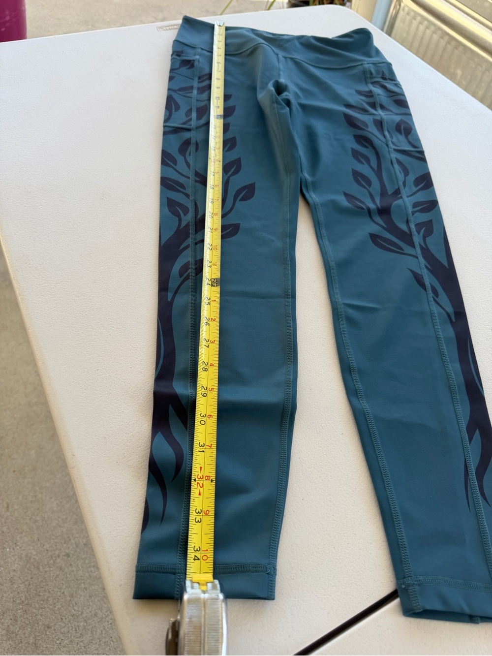 Constantly Varied Gear Teal Leggings with Navy Leaf Motif - Picture 5 of 8